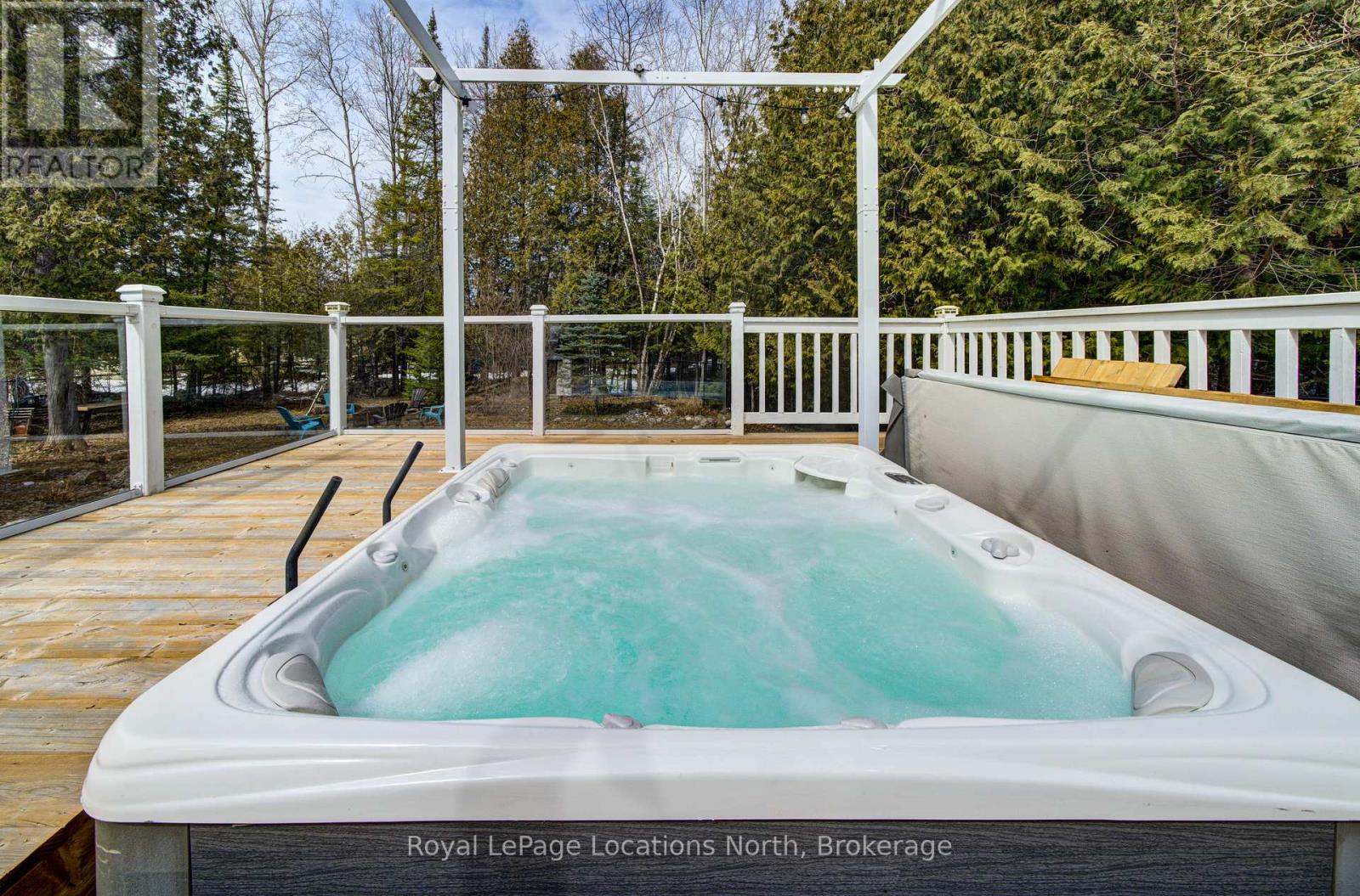 2 Maplewood Drive, Tiny, Ontario  L0L 1P1 - Photo 38 - S12980704