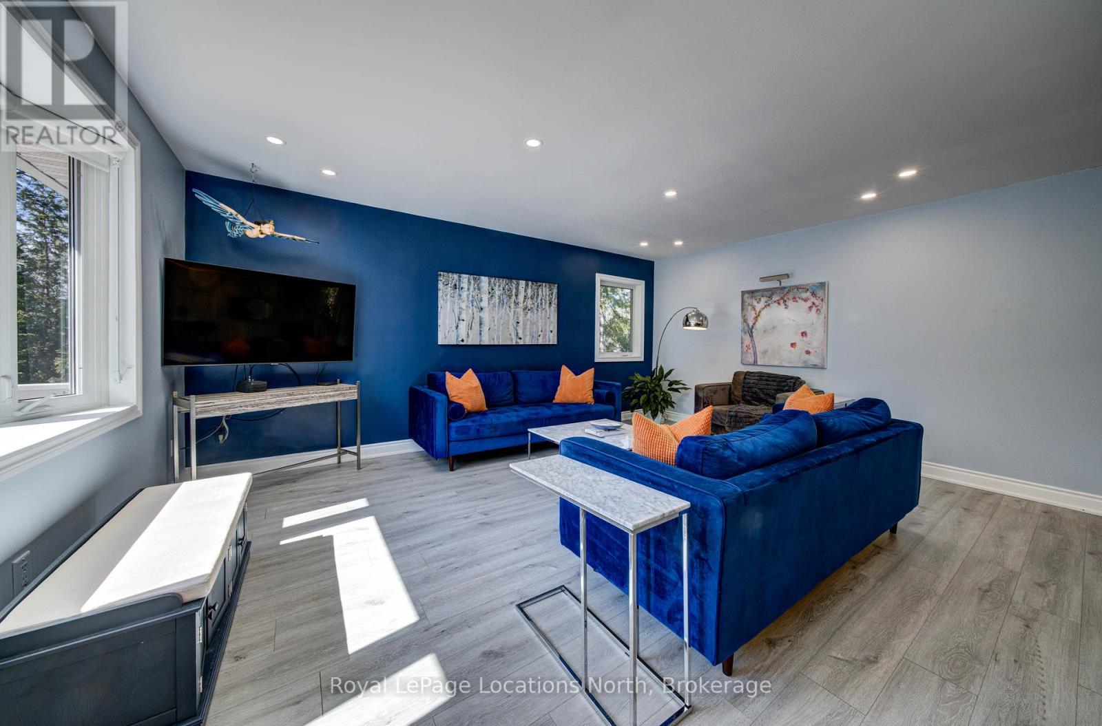 2 Maplewood Drive, Tiny, Ontario  L0L 1P1 - Photo 8 - S12980704