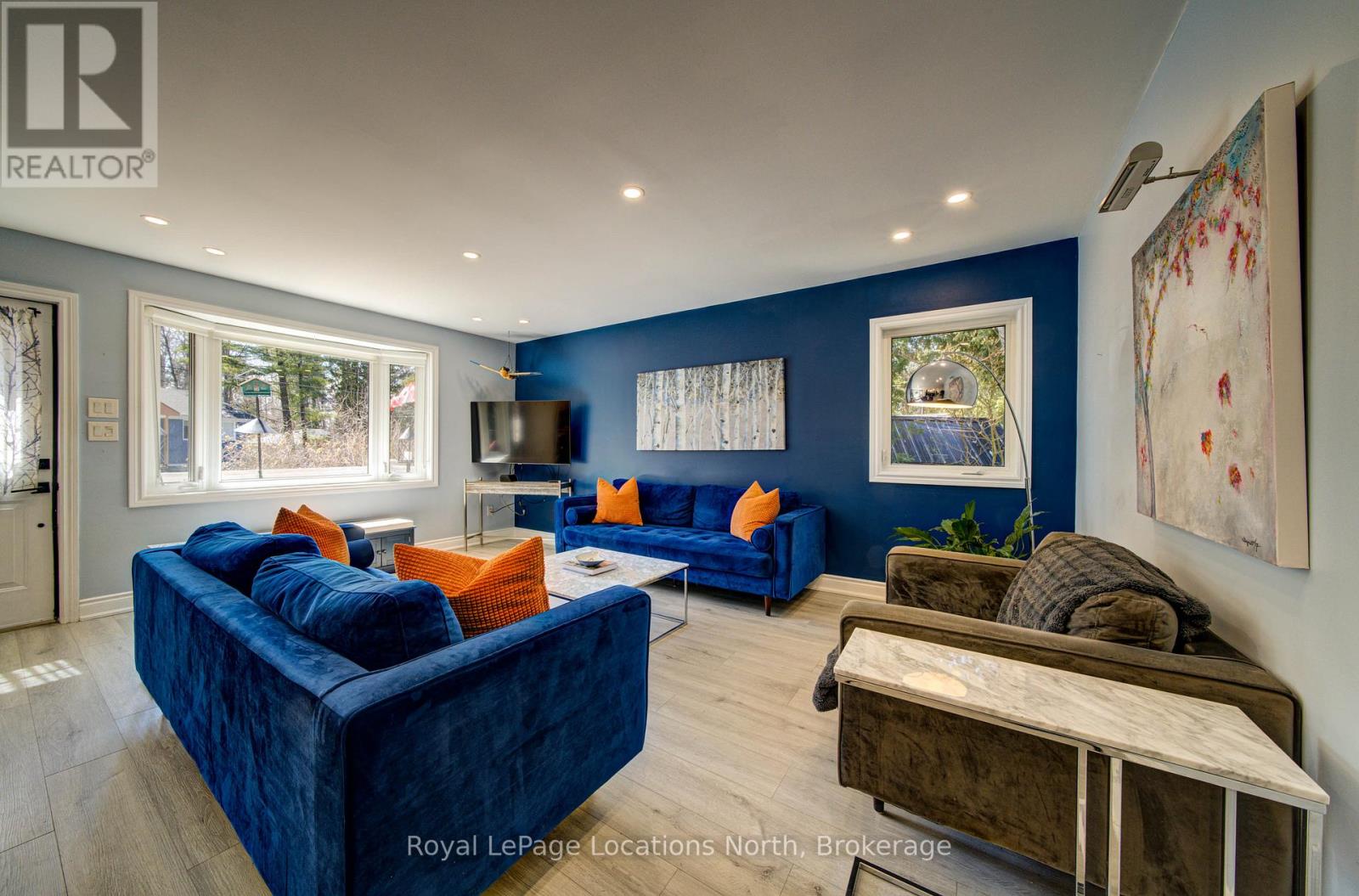 2 Maplewood Drive, Tiny, Ontario  L0L 1P1 - Photo 9 - S12980704