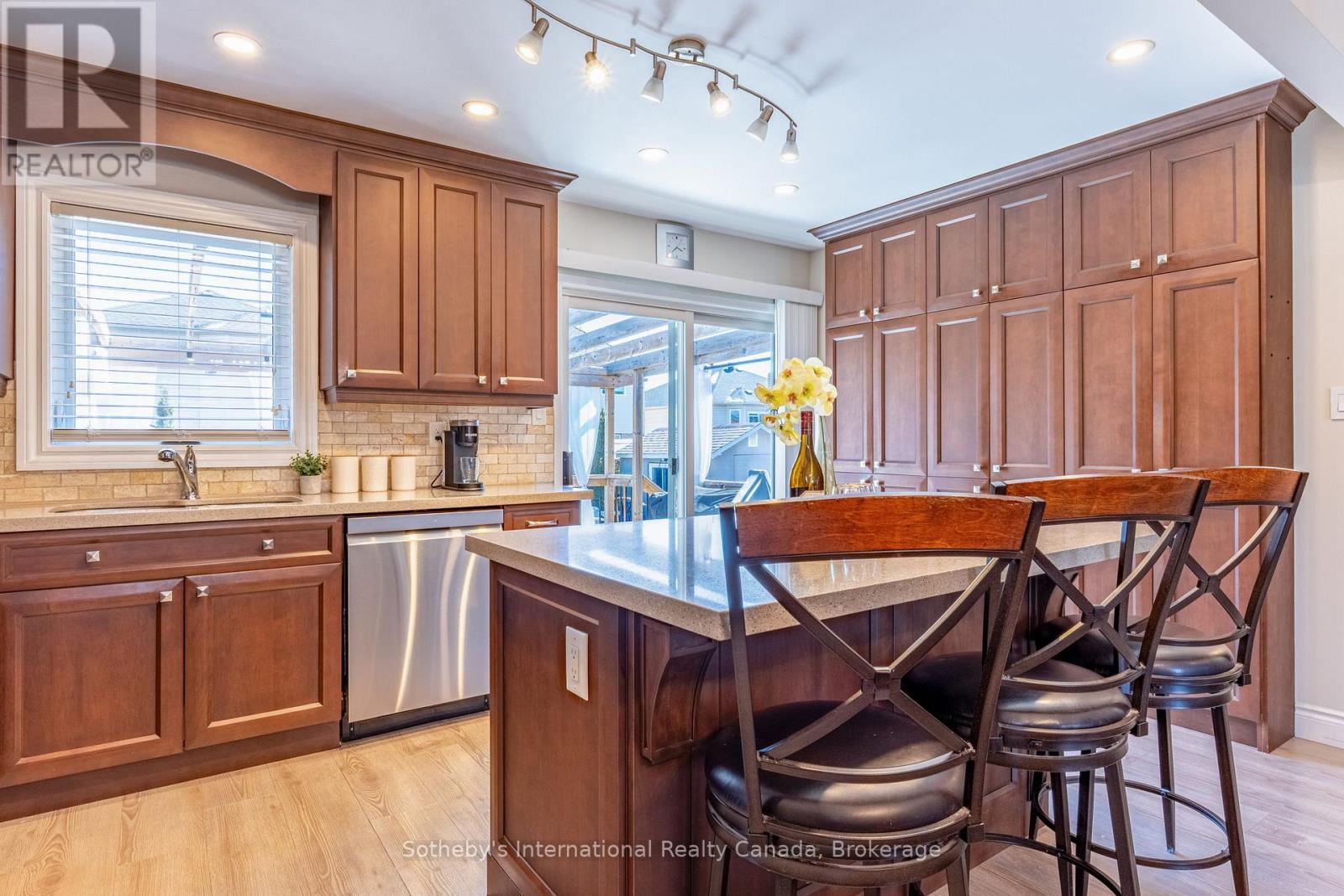 299 Harvie Road, Barrie, Ontario  L4N 8J5 - Photo 8 - S12980904