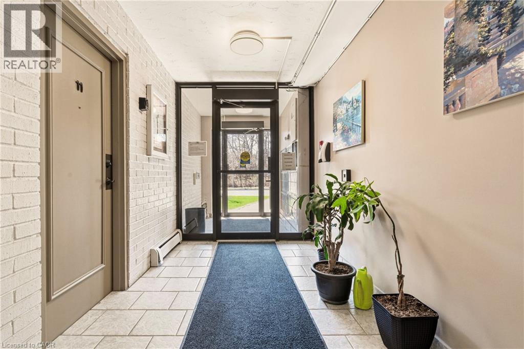 2373 E King Street E Unit# 45, Hamilton, Ontario  L8K 1X9 - Photo 4 - 40819241