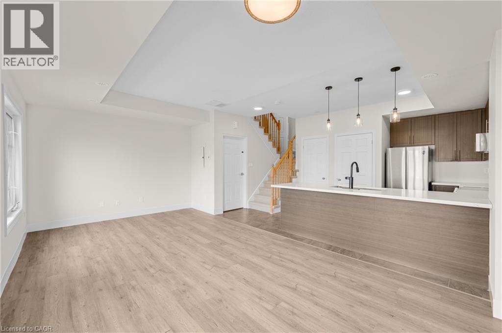 2420 Baronwood Drive Unit# 3-04, Oakville, Ontario  L6M 0X6 - Photo 6 - 40819028