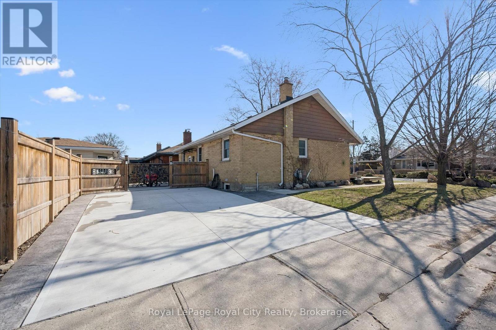 2 Cadillac Drive, Guelph, Ontario  N1E 2B5 - Photo 22 - X12981488