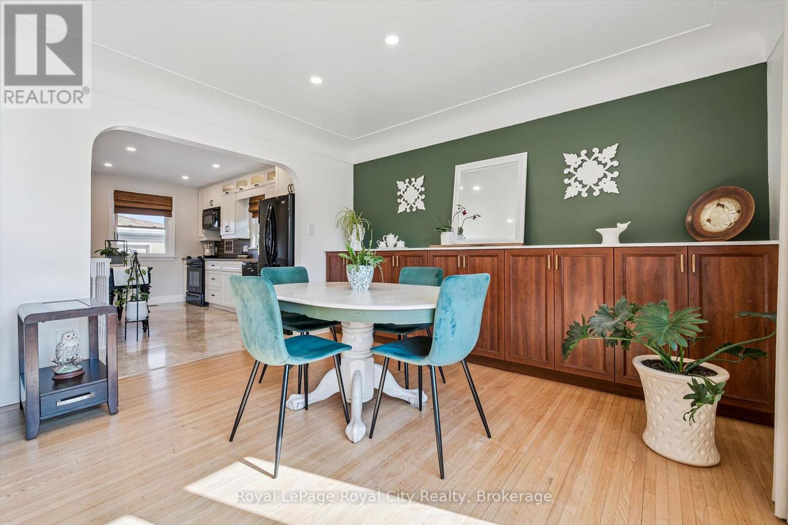 2 Cadillac Drive, Guelph, Ontario  N1E 2B5 - Photo 6 - X12981488