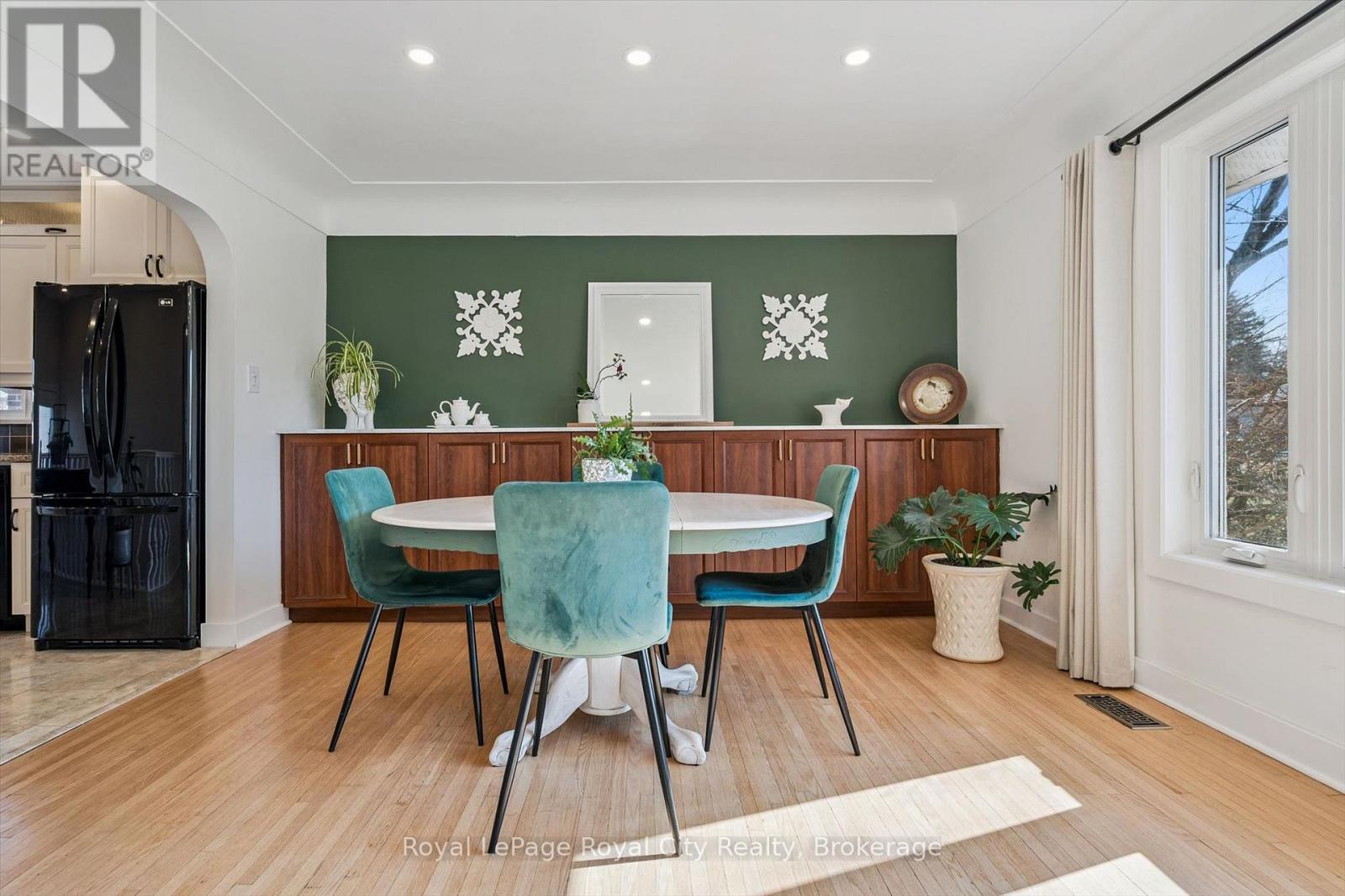 2 Cadillac Drive, Guelph, Ontario  N1E 2B5 - Photo 7 - X12981488