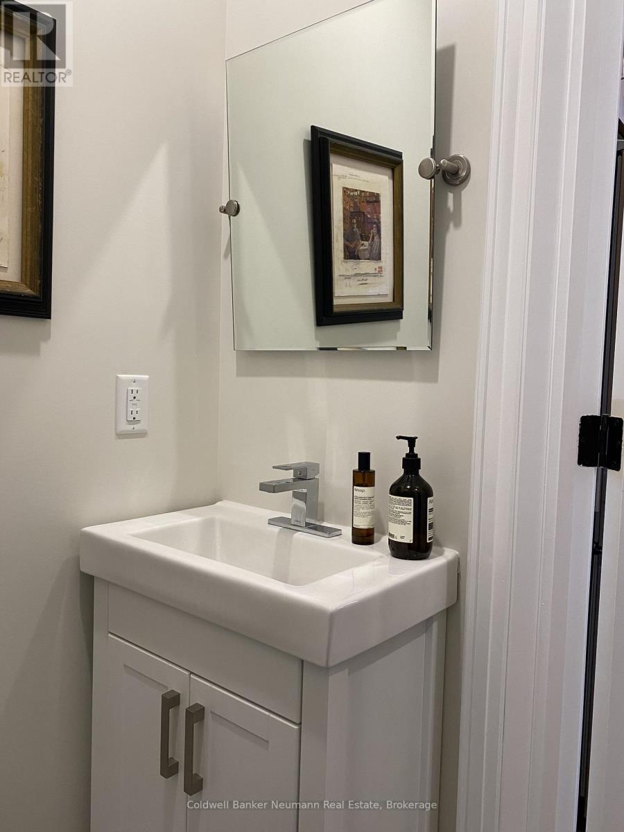 194 Norfolk Street, Guelph, Ontario  N1H 4K2 - Photo 23 - X12982054