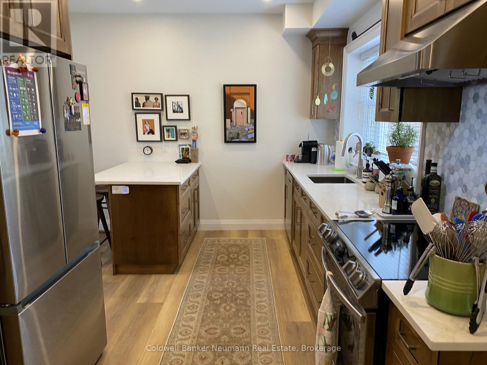 194 Norfolk Street, Guelph, Ontario  N1H 4K2 - Photo 4 - X12982054