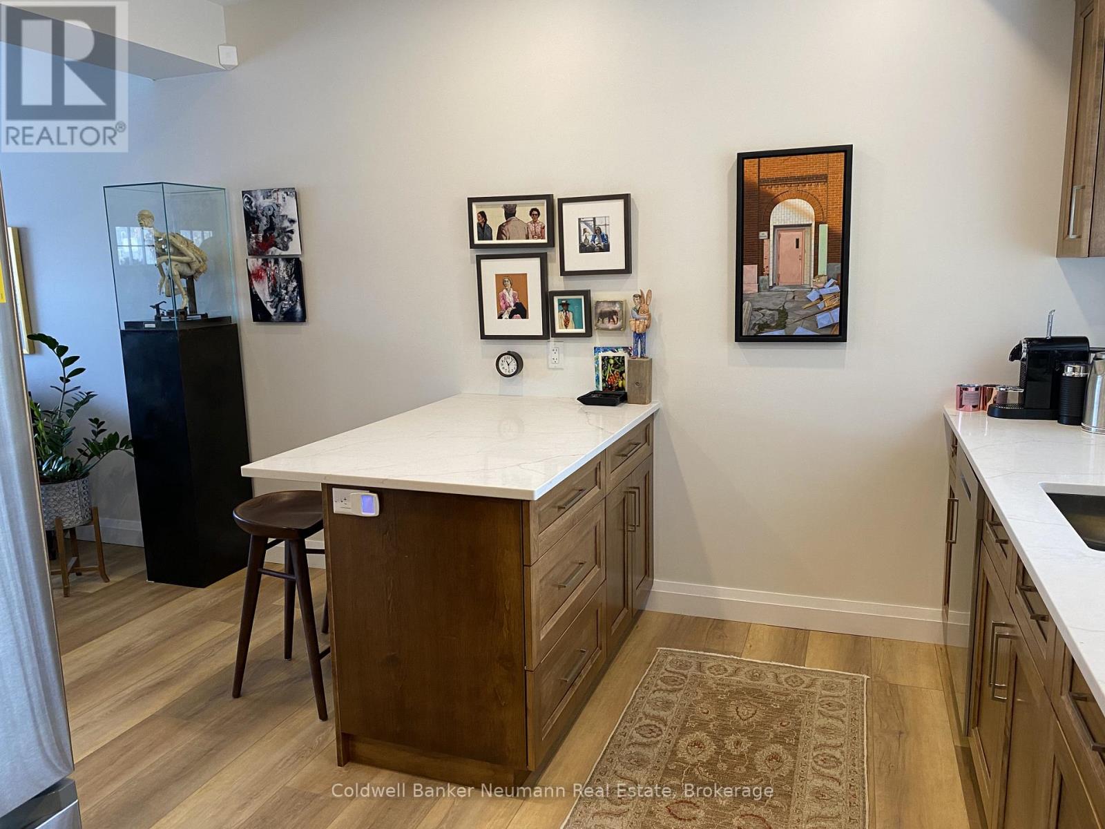 194 Norfolk Street, Guelph, Ontario  N1H 4K2 - Photo 5 - X12982054