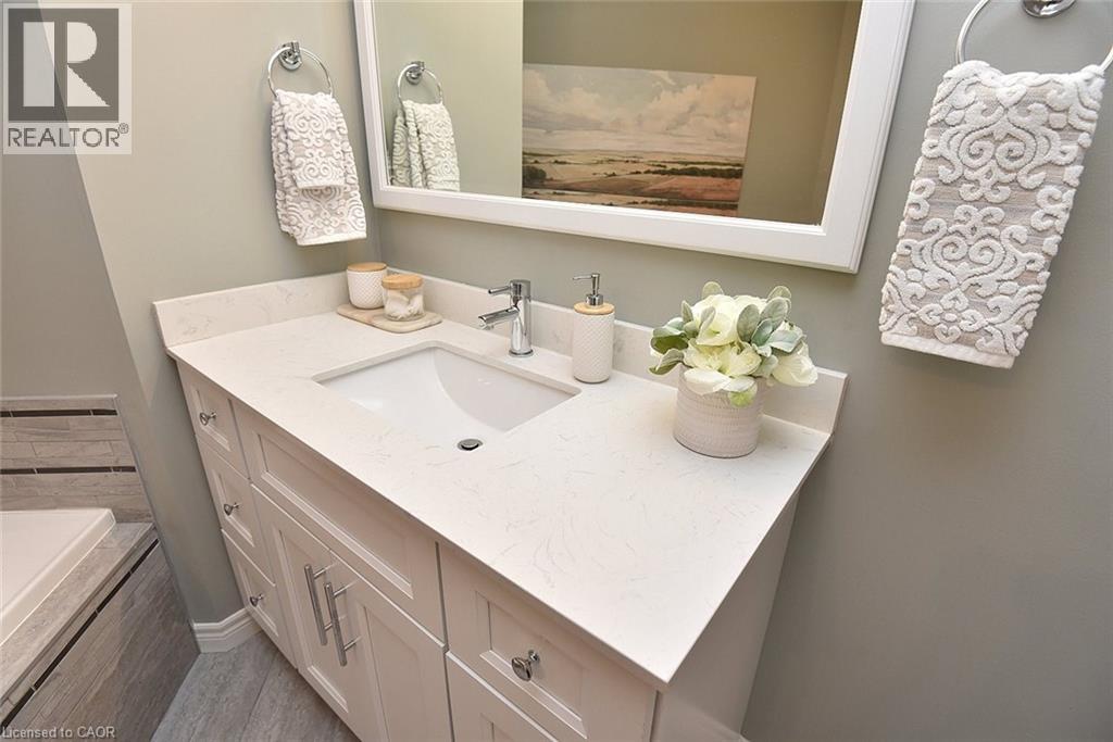 18 Cedar Street Unit# 35, Grimsby, Ontario  L3M 5M8 - Photo 30 - 40819478