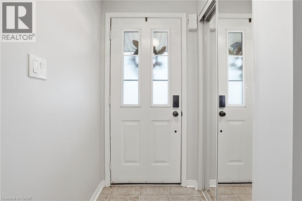 14 Kenyon Crescent, Grimsby, Ontario  L3M 5P4 - Photo 5 - 40819617