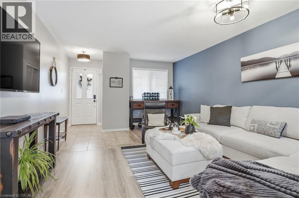 14 Kenyon Crescent, Grimsby, Ontario  L3M 5P4 - Photo 6 - 40819617