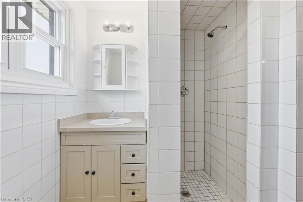 65 Fairholt Road S Unit# 2, Hamilton, Ontario  L8M 2T5 - Photo 18 - 40819689