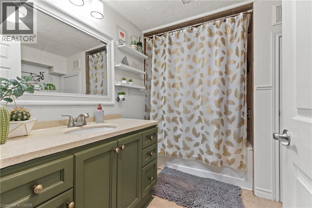 96 Terrace Drive, Hamilton, Ontario  L9A 2Y6 - Photo 17 - 40819579