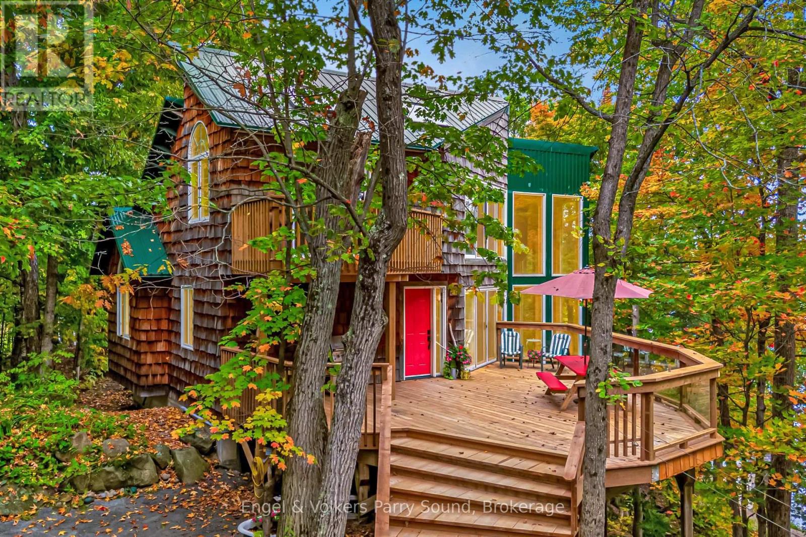 139 MANITOU DRIVE, McKellar, Ontario