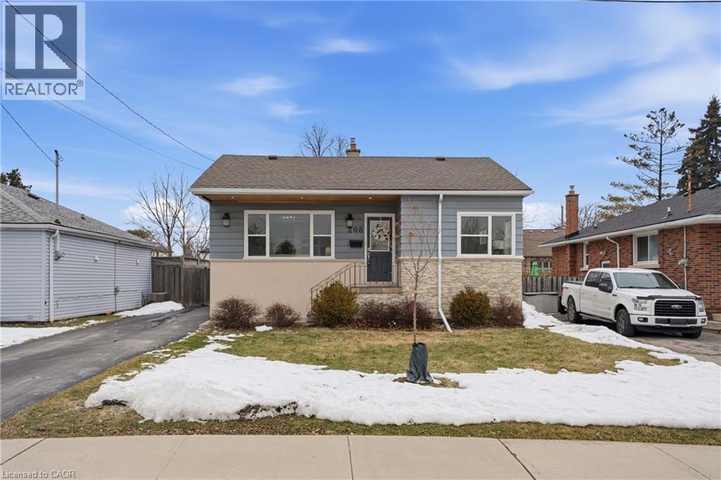 208 East 44th Street, Hamilton, Ontario  L8T 3H6 - Photo 6 - 40819475