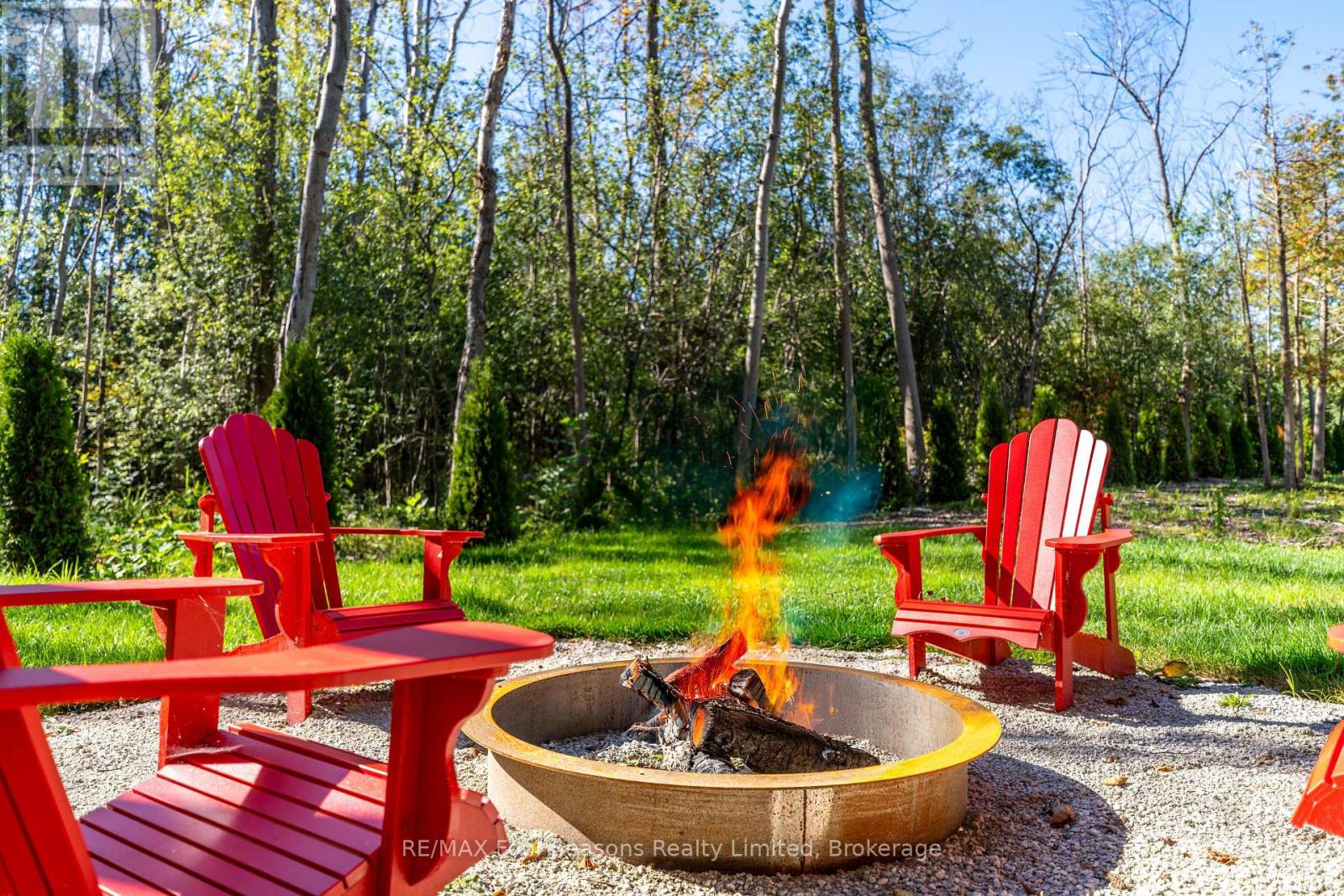 9746 BEACHWOOD ROAD, Collingwood, Ontario