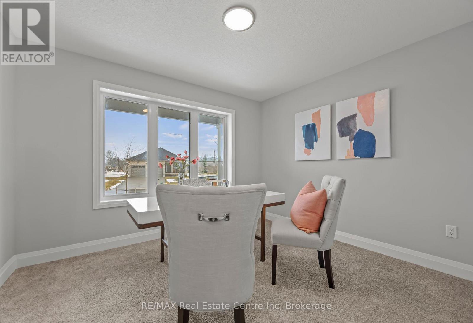 218 Bridge Crescent, Minto, Ontario  N0G 2P0 - Photo 7 - X12984326