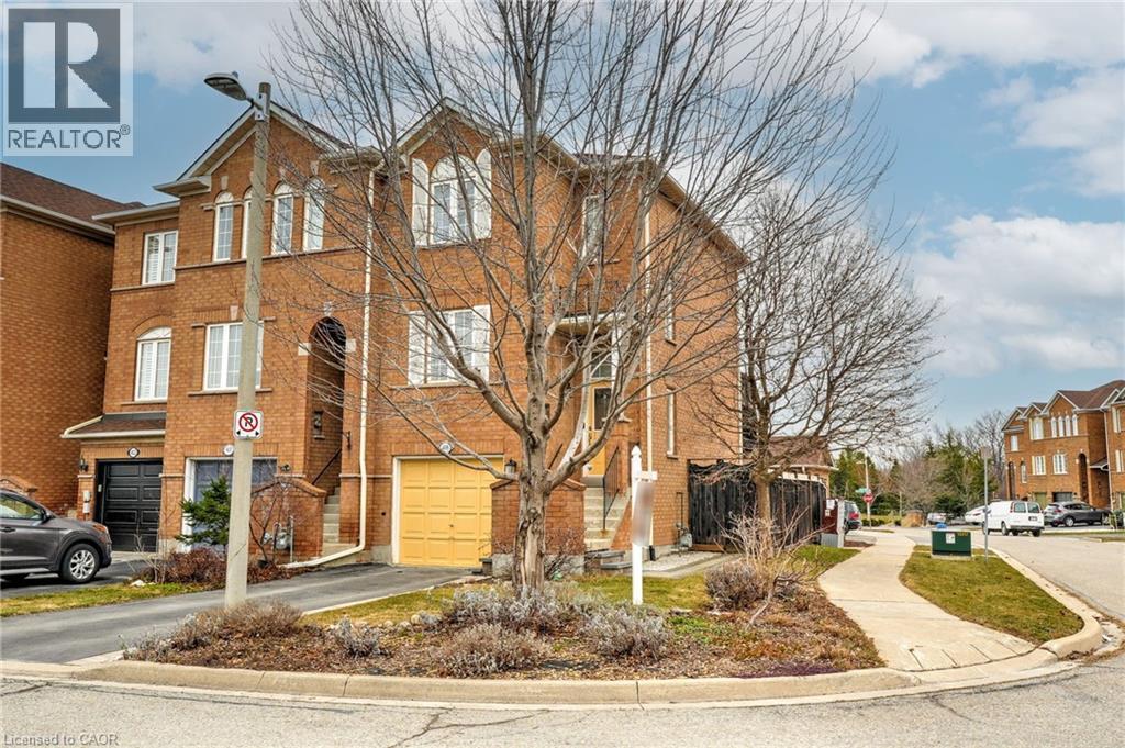 408 FAIRGATE Way, Oakville, Ontario
