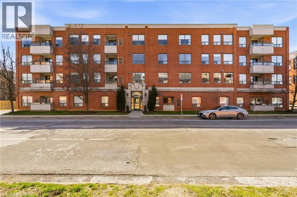 8 MAIN Street Unit# 203, Dundas, Ontario