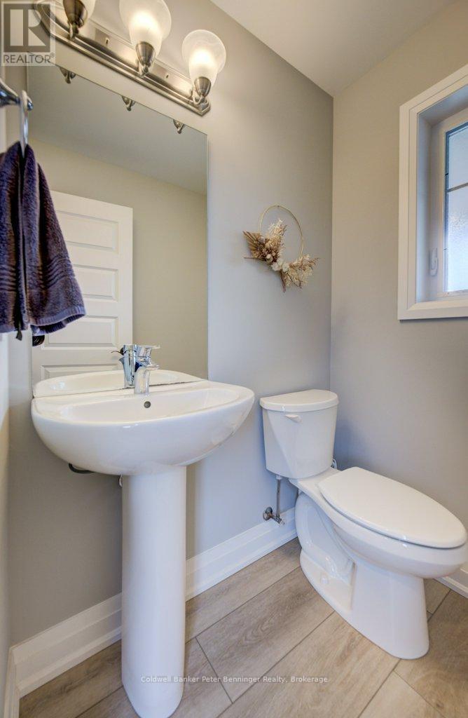 126 Second Street, Brockton, Ontario  N0G 2V0 - Photo 8 - X12984656