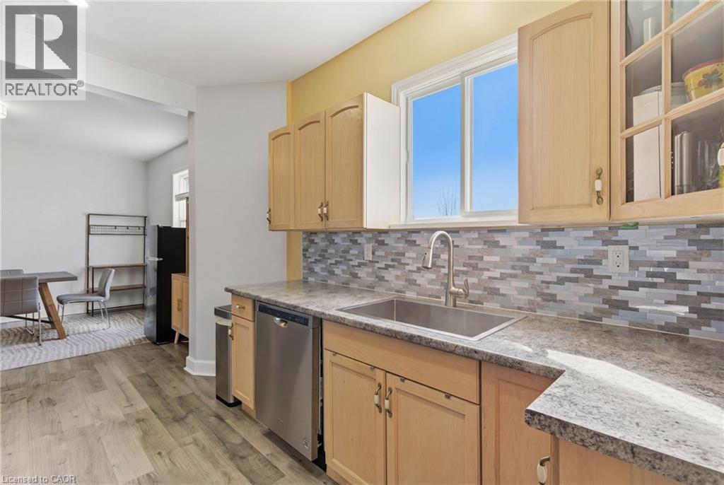 154 Niagara Falls Road, Thorold, Ontario  L2V 1H6 - Photo 10 - 40819676