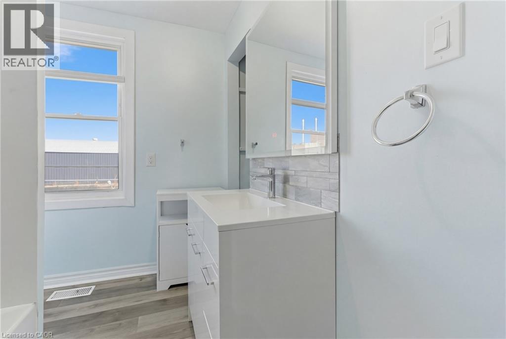 154 Niagara Falls Road, Thorold, Ontario  L2V 1H6 - Photo 21 - 40819676