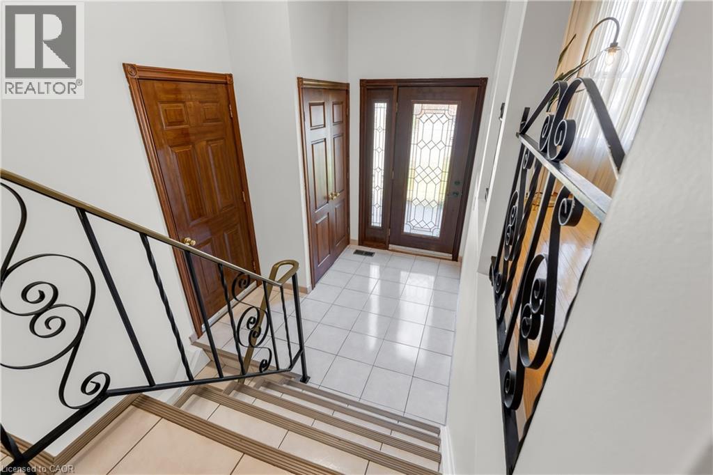 11 Forest Hill Crescent, Hamilton, Ontario  L8K 5V2 - Photo 5 - 40819197