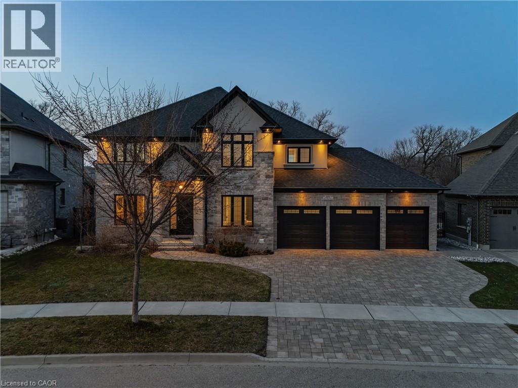 581 MANOR RIDGE Crescent, Waterloo, Ontario