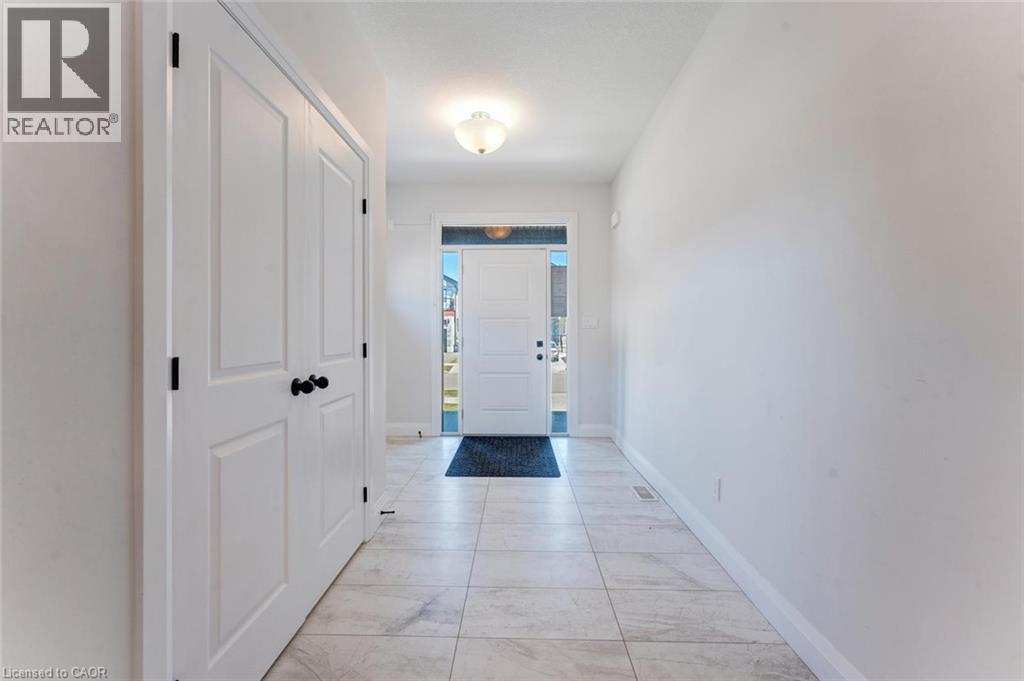 629 Doonwoods Crescent, Kitchener, Ontario  N2P 0E6 - Photo 5 - 40819806