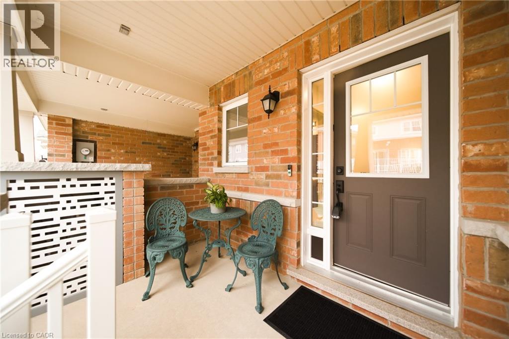 230 Avonsyde Boulevard Unit# 31, Waterdown, Ontario  L8B 1T9 - Photo 5 - 40819714