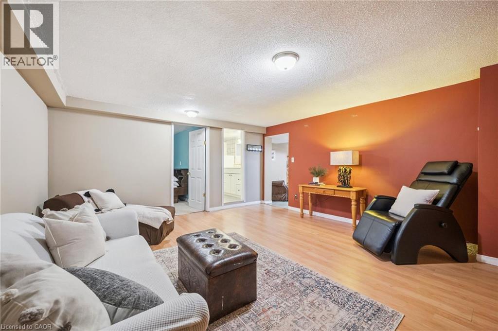 120 Lorraine Avenue, Kitchener, Ontario  N2B 2N2 - Photo 27 - 40818797