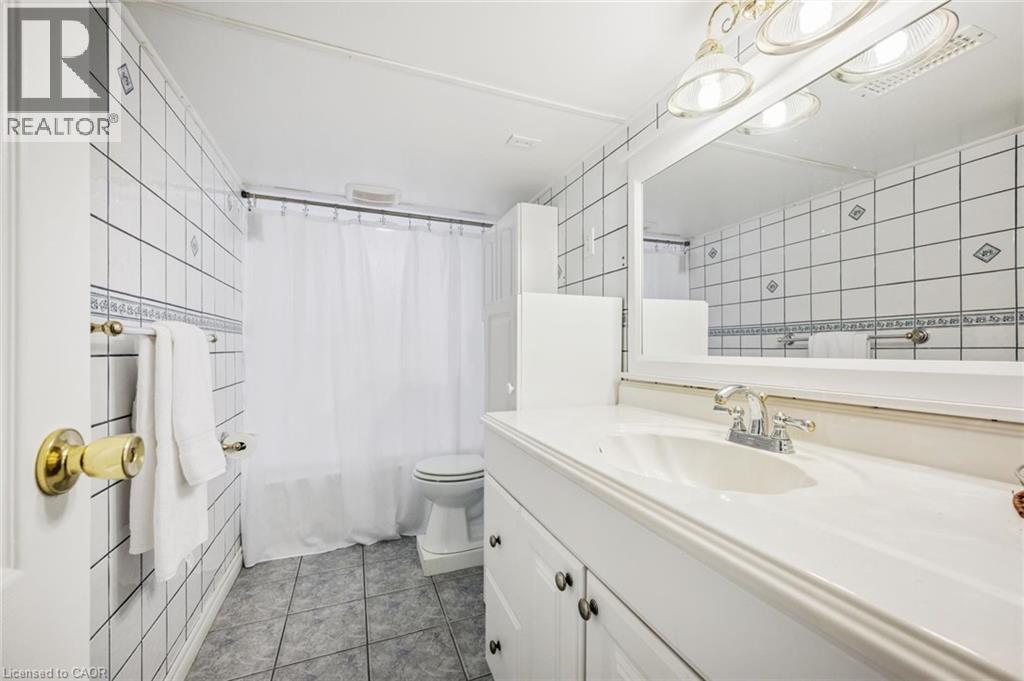 120 Lorraine Avenue, Kitchener, Ontario  N2B 2N2 - Photo 30 - 40818797