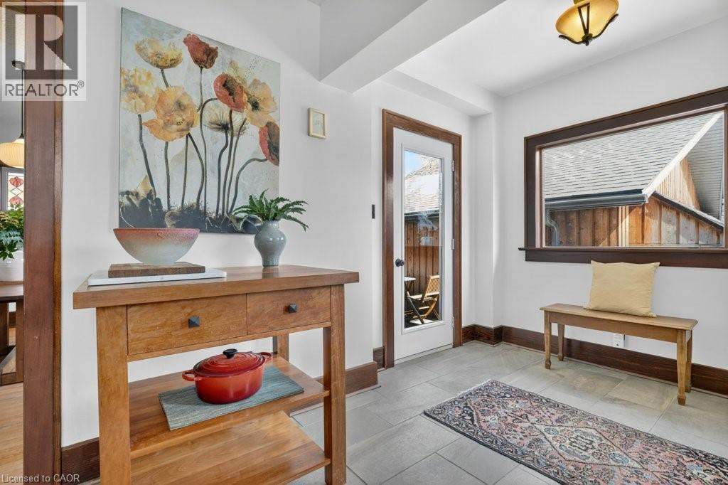 859 Queen's Boulevard, Kitchener, Ontario  N2M 1A6 - Photo 3 - 40817769