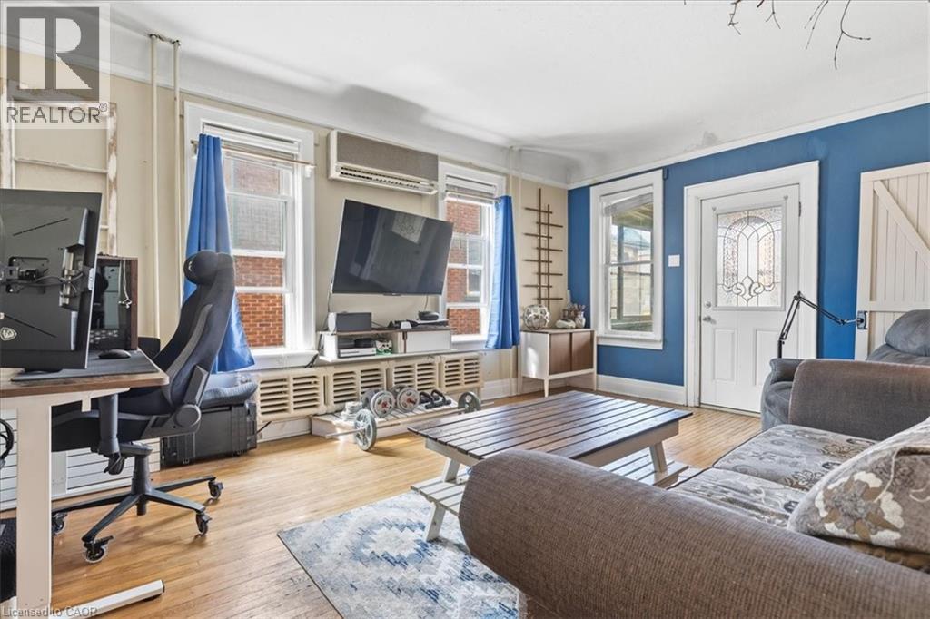 31 Bingeman Street, Kitchener, Ontario  N2H 2R7 - Photo 18 - 40815016