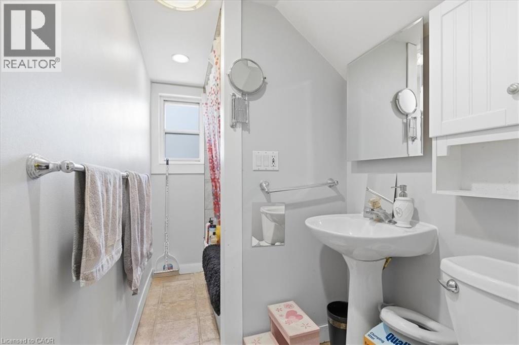 31 Bingeman Street, Kitchener, Ontario  N2H 2R7 - Photo 33 - 40815016