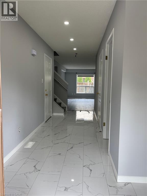 189 Sims Estate Drive, Kitchener, Ontario  N2A 0A6 - Photo 4 - 40819622