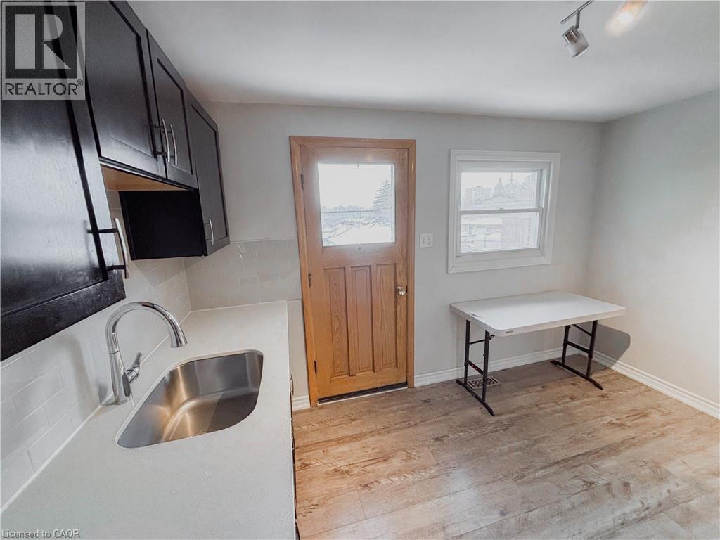 122 Weber Street S, Waterloo, Ontario  N2J 2A7 - Photo 25 - 40819830