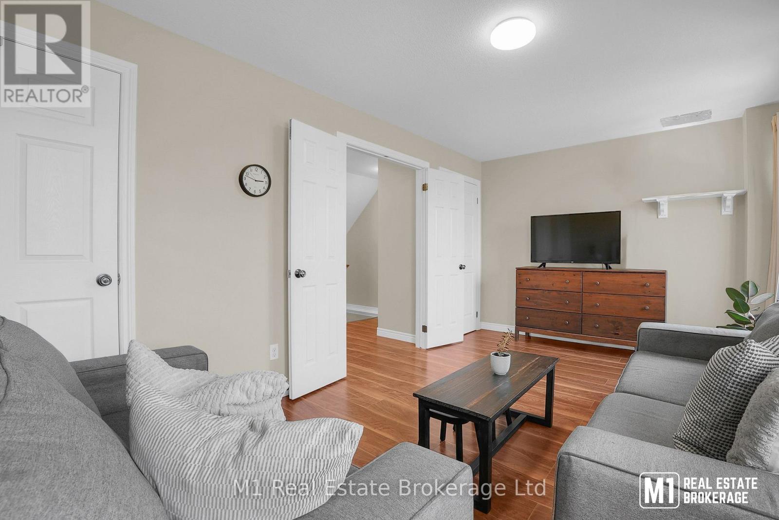 46b - 15 Carere Crescent, Guelph, Ontario  N1E 0K4 - Photo 17 - X12986342