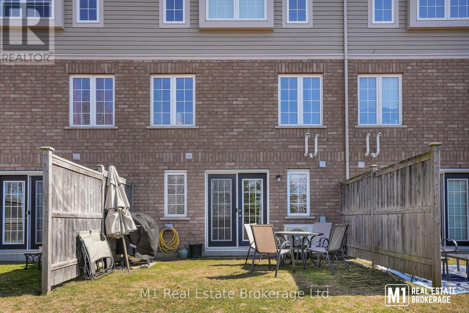46b - 15 Carere Crescent, Guelph, Ontario  N1E 0K4 - Photo 31 - X12986342