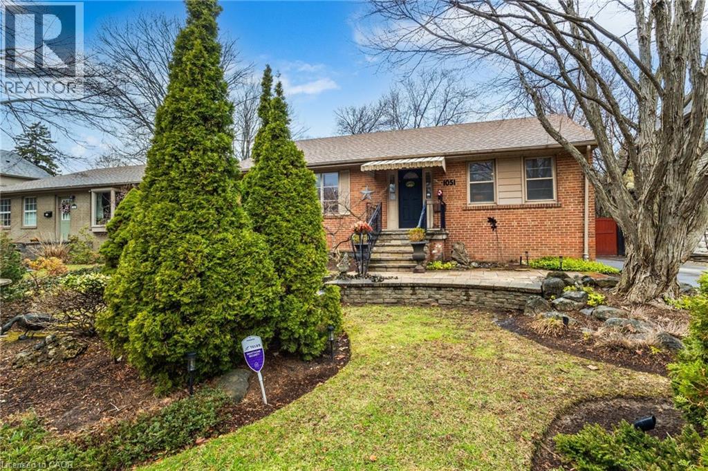 1051 MELVIN Avenue, Oakville, Ontario