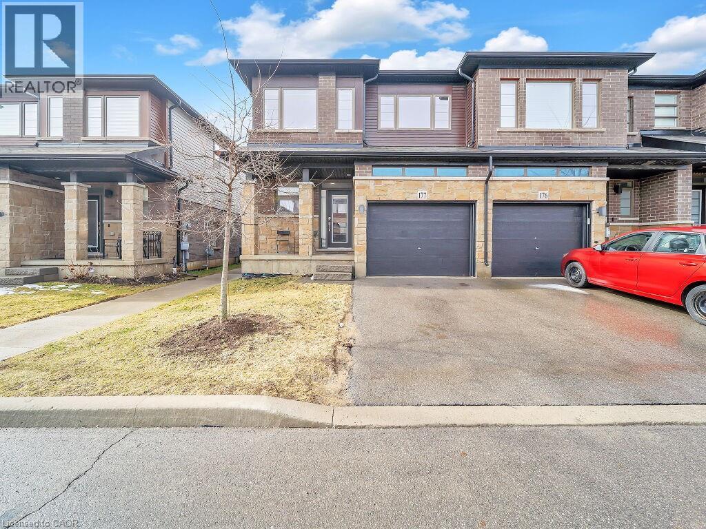 30 TIMES SQUARE Boulevard, Hamilton, Ontario