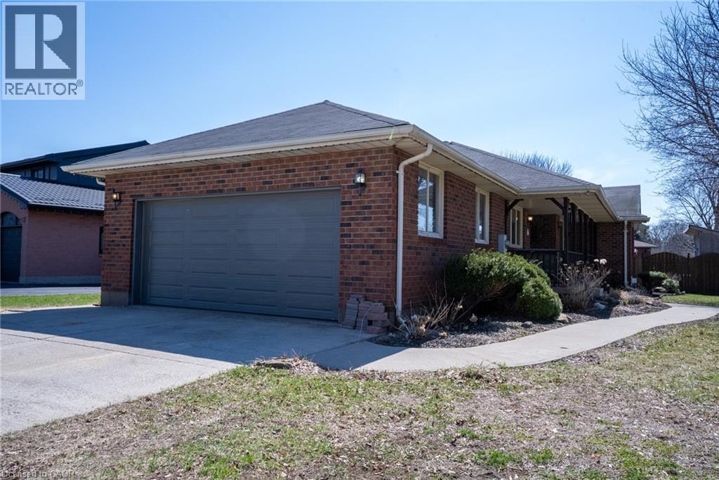 17 ROSS Street, Waterford, Ontario