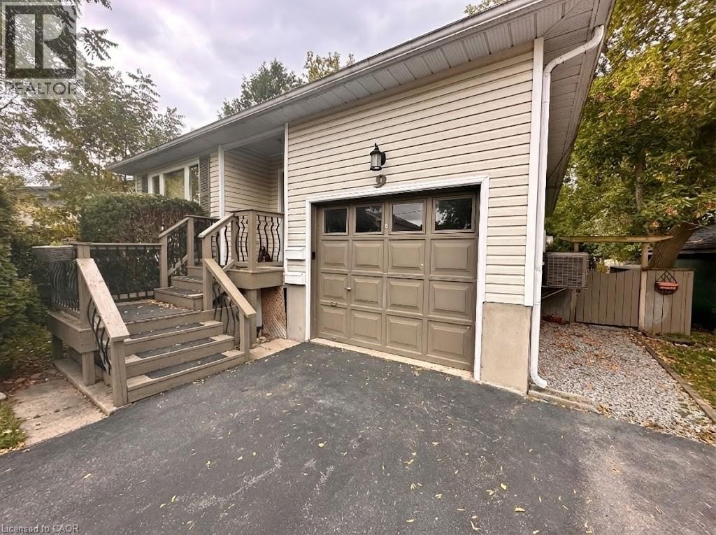 9 MACVILLE Avenue Unit# B, Kitchener, Ontario