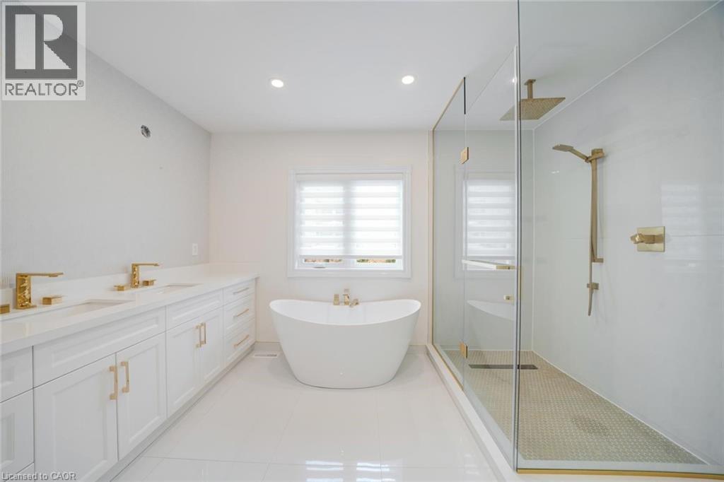 2a Chiltern Hill, Richmond Hill, Ontario  L4B 3B9 - Photo 34 - 40819978