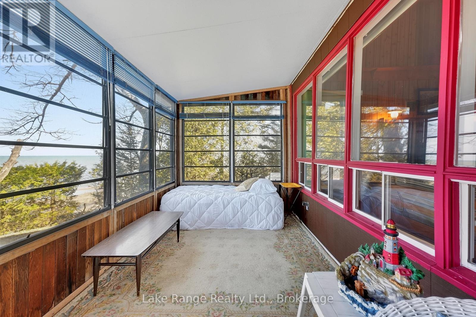 124 Bruce Beach Road, Huron-Kinloss, Ontario  N2Z 2X3 - Photo 25 - X12988684