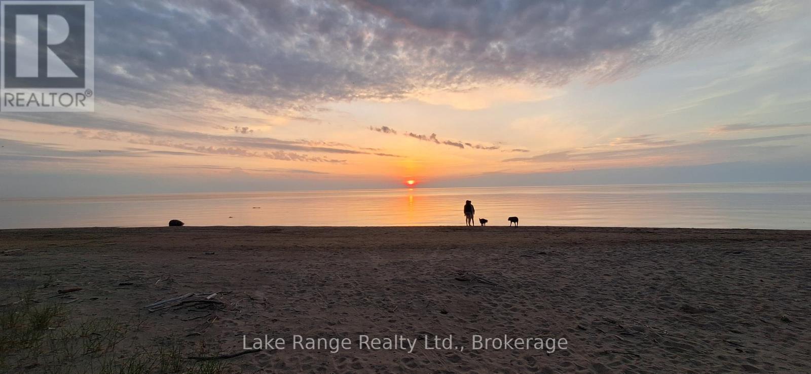 124 Bruce Beach Road, Huron-Kinloss, Ontario  N2Z 2X3 - Photo 9 - X12988684