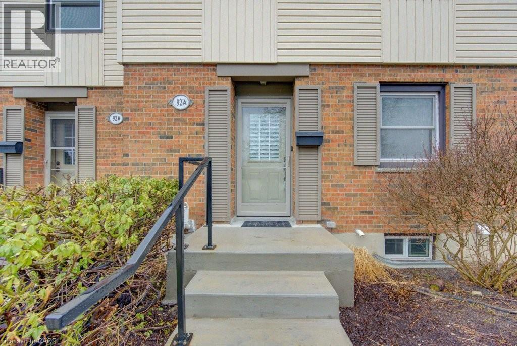 92 Mcdougall Road Unit# A, Waterloo, Ontario  N2L 5C5 - Photo 4 - 40807577