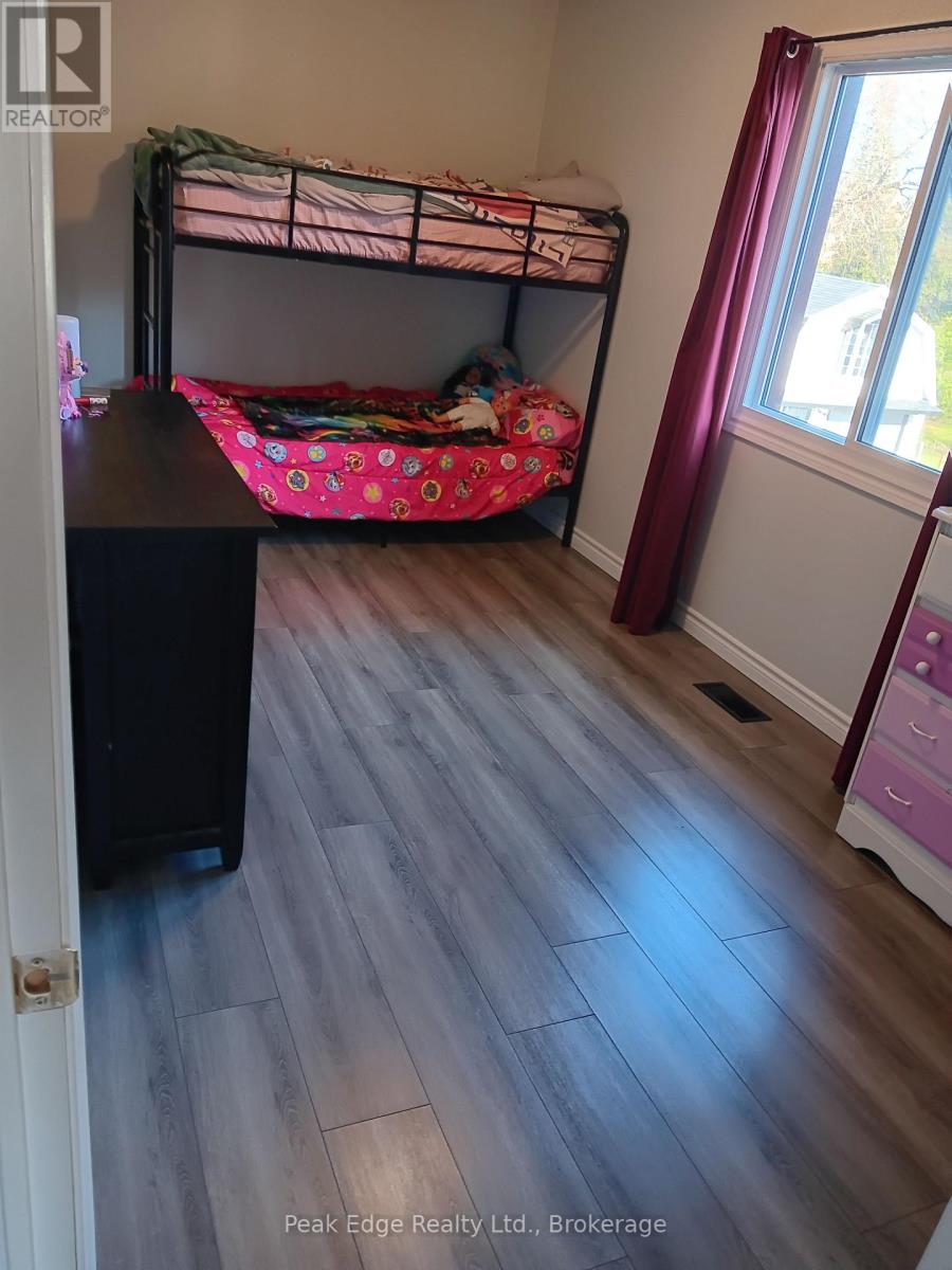 343 10th Avenue, Hanover, Ontario  N4N 2N4 - Photo 22 - X12989324