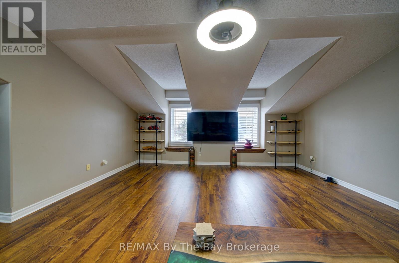 229 Atkinson Street, Clearview, Ontario  L0M 1S0 - Photo 16 - S12989364