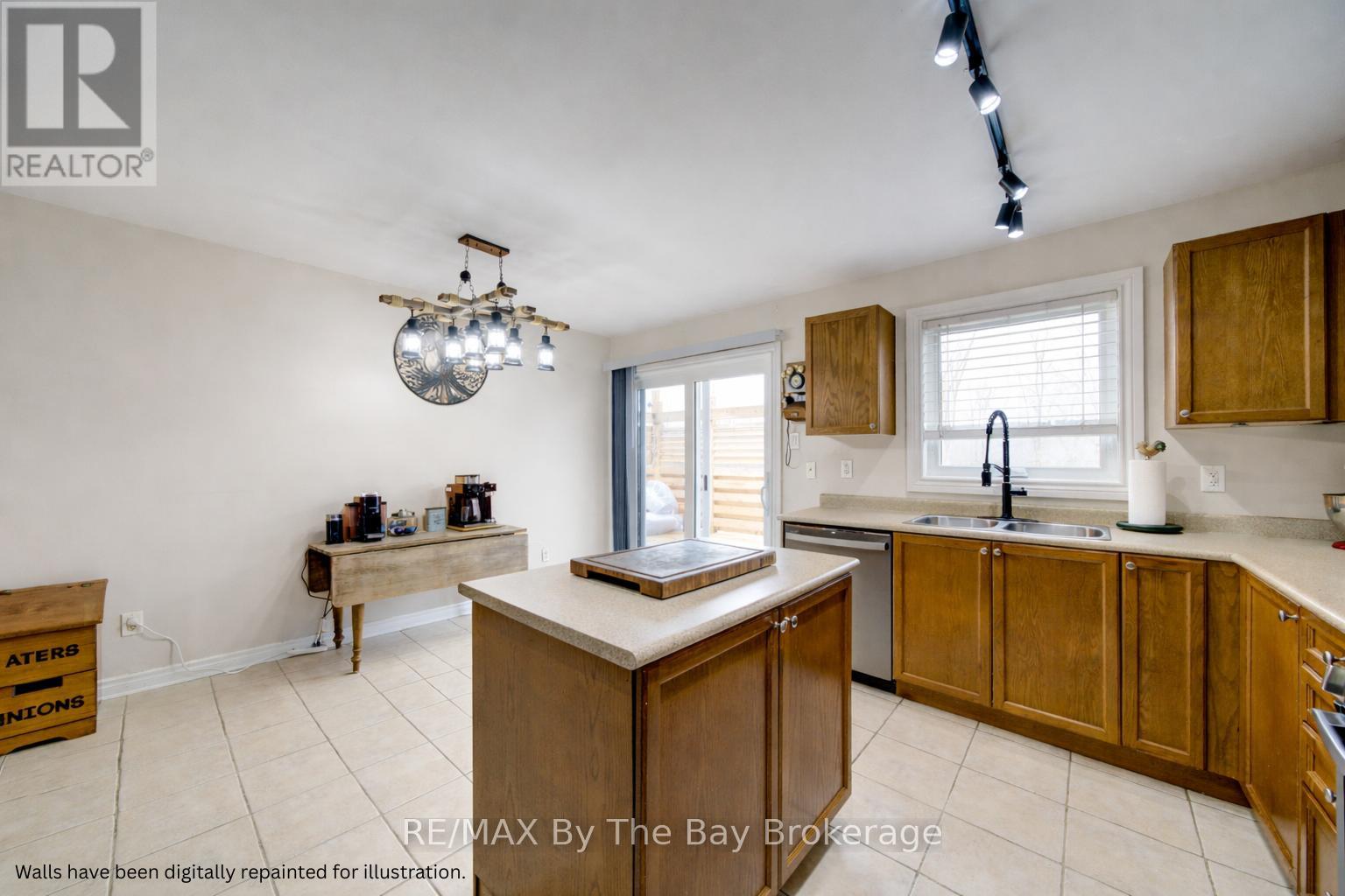 229 Atkinson Street, Clearview, Ontario  L0M 1S0 - Photo 9 - S12989364